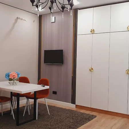 Riviera 2 Room Apartment For 6 Persons Almaty Exterior photo