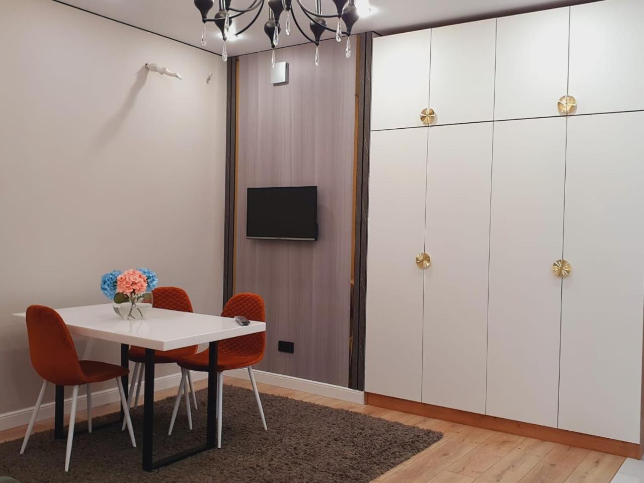 Apartment Riviera 2 For 6 Persons Almaty